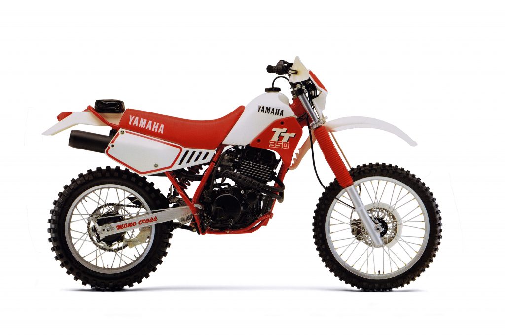 “Maxxis Tires” – Classic Steel 157: 1986 Yamaha TT350 – PulpMX